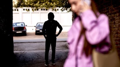 Әйелді төрт ай бойы аңдыған: Семейде сталкерге үкім шықты