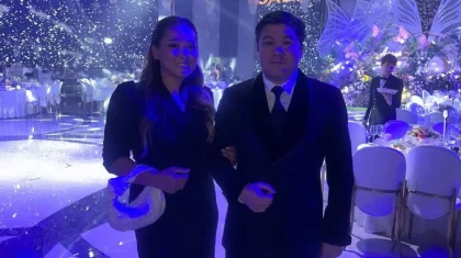 «Бұралаң сөз бұтыма»: Тұрсынбектің тоқалы ашуына тиген әйелдерді орнына қойды (ФОТО)