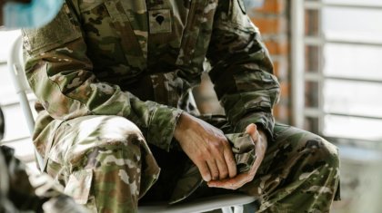 Ақтөбеде әскери қызметкер 15 жастағы қызды қорлаған