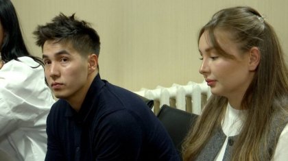 Астанада блогер Жанәбіловтердің соты басталады