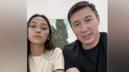 «Әйелін ұрған»: Әнші Рахат Тұрлыханов полицияға жеткізілді