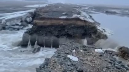 Ақжарда жолды су шайып кетті: әкімдік тағы да төтеншеге дайын емес пе?