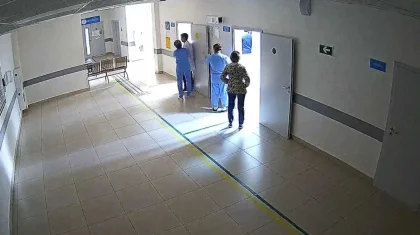 «Мойнынан ұстап, тұншықтырған»: Астанада тағы да фельдшерге шабуыл жасалды