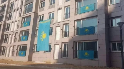 Елімізде енді көк байрақты балконға ілуге рұқсат берілуі мүмкін
