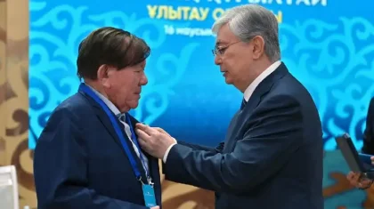 «Өнегелі өмір сүрді»: Мемлекет басшысы Мұхтар Шахановтың қазасына көңіл айтты