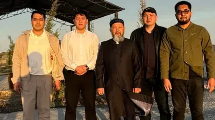 Қазақстанның бас мүфтиі Мұхтар Шахановтың басына барып зиярат етті