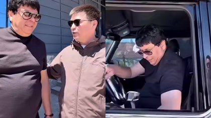 «Шын көңілден»: Қазақ жігіті Бауыржан Ибрагимовке қымбат көлік мінгізді (ВИДЕО)