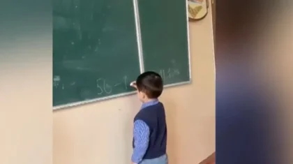 «3 жасынан көбейту білген»: Түркістандық 4 жасар вундеркинд мектепке қабылданды (ВИДЕО)
