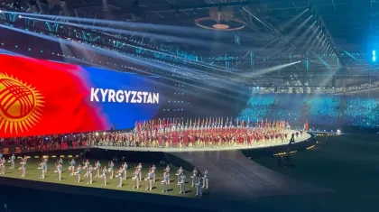 «Қырғыз ағайындарға риза болып отырмын»: Журналист Бішкектегі көшпенділер ойынының ұйымдастырылуы туралы (ВИДЕО)