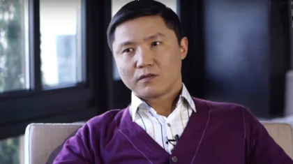 «Қазір жай ғана құрал болып қалдық»: Бағлан Әбдірайымов кезінде дос санаған бауырларына ренішін айтты