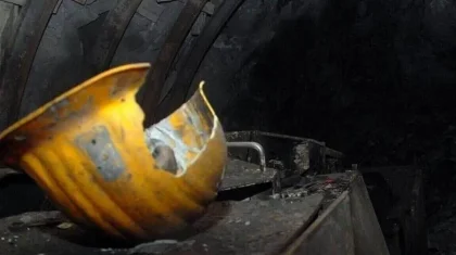 Атырауда теміржол вокзалын жаңғырту кезінде жұмысшы биіктіктен құлады