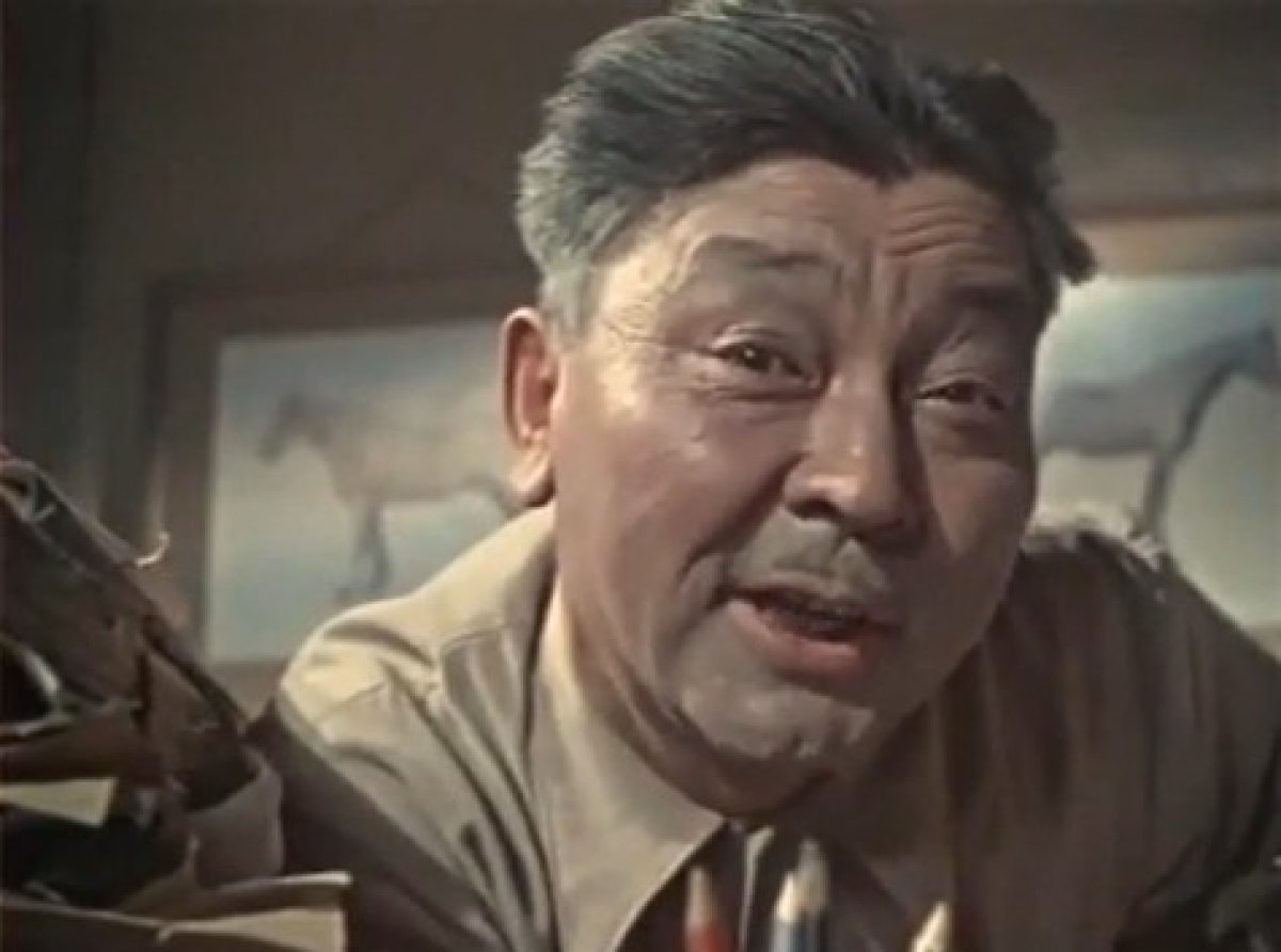 Фото: "Қыз бен жігіт" фильмінен кадр (1954)