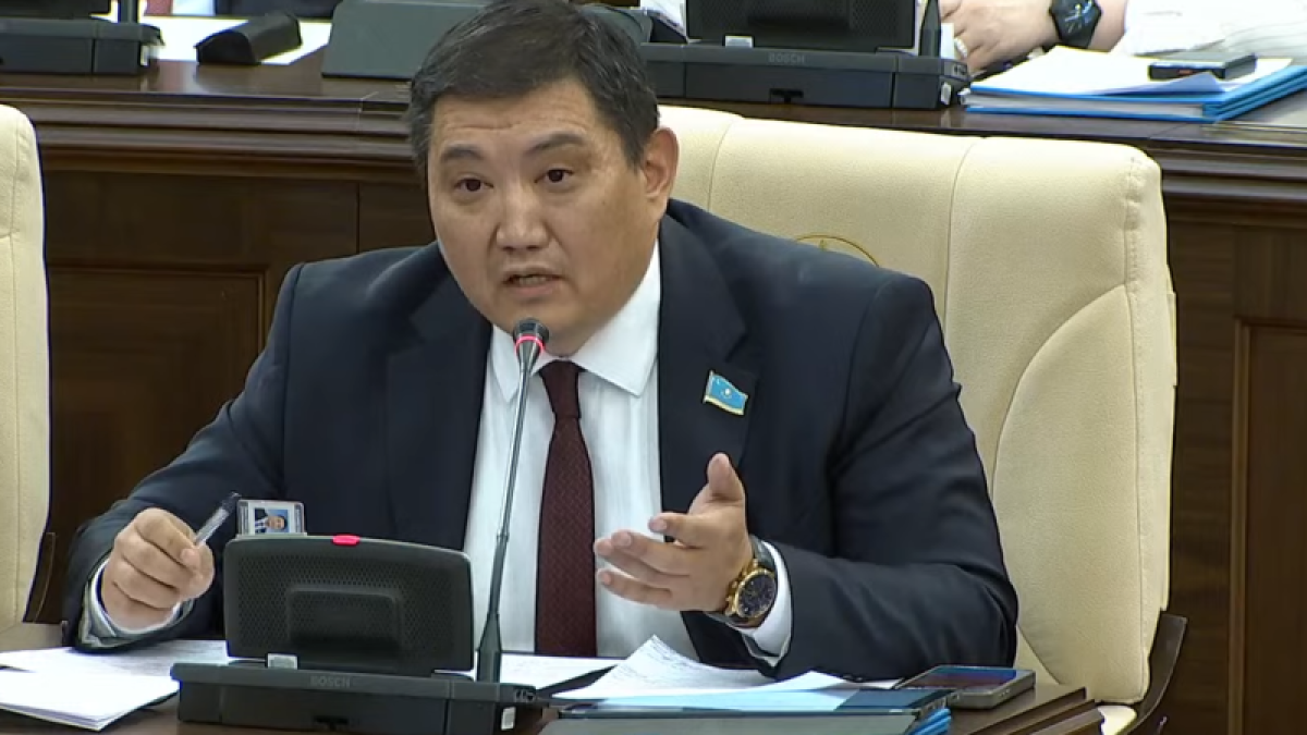 Фото: ҚР Мәжіліс баспасөз қызметі