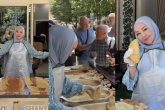 Стамбулда 500 шелпек таратқан Тұрсынбаева көпті тәнті етті (ВИДЕО)