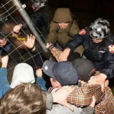 Екатеринбургте халық 3 күннен бері наразылық шеруінде: 60-тан аса адам ұсталды (ВИДЕО)