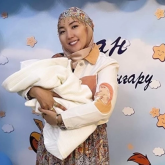 Айтыскер Сара Тоқтамысова үшінші сәбиін дүниеге әкелді